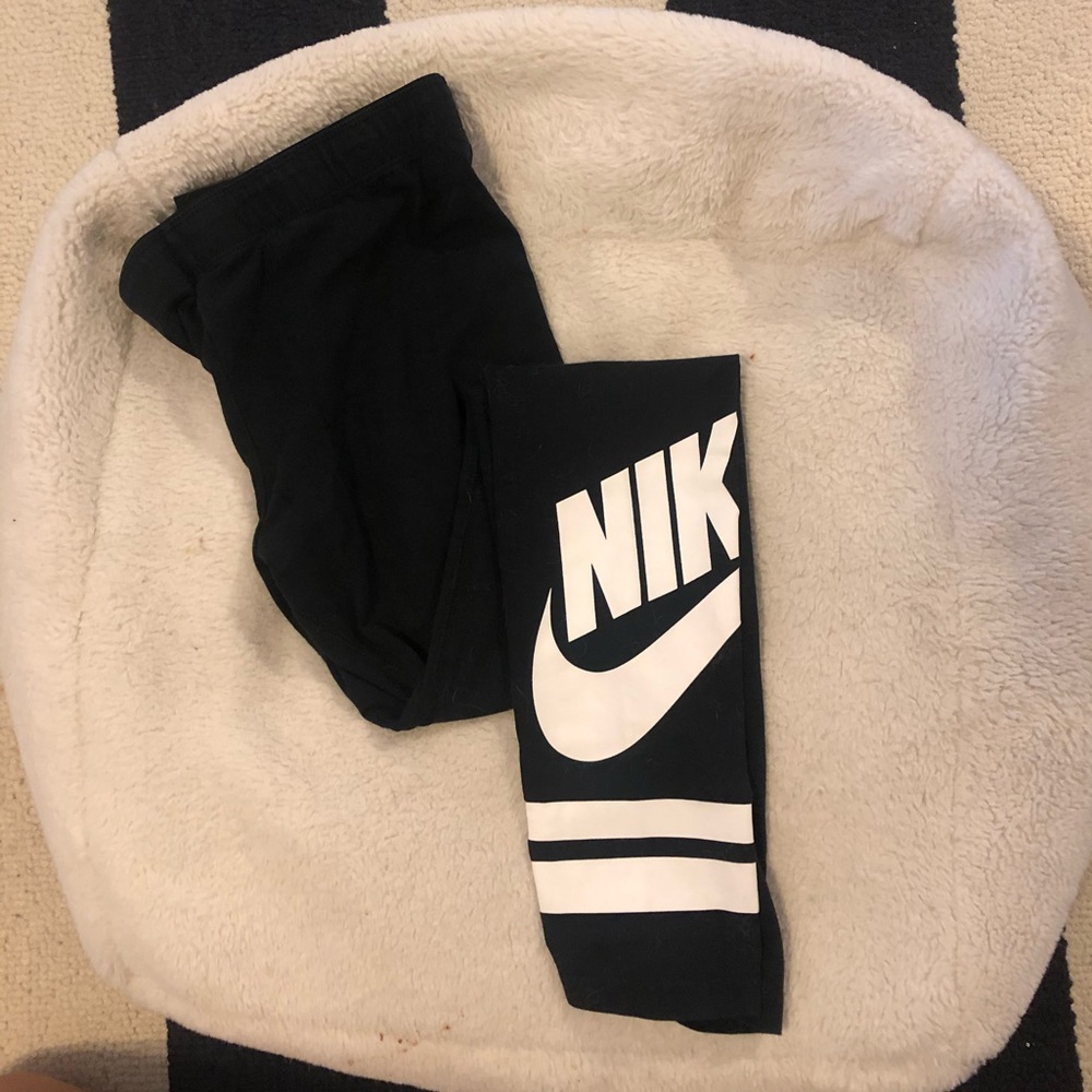 Black Nike Leggings